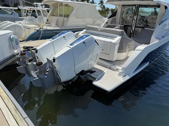 Blue Venture Yacht Photos Pics 