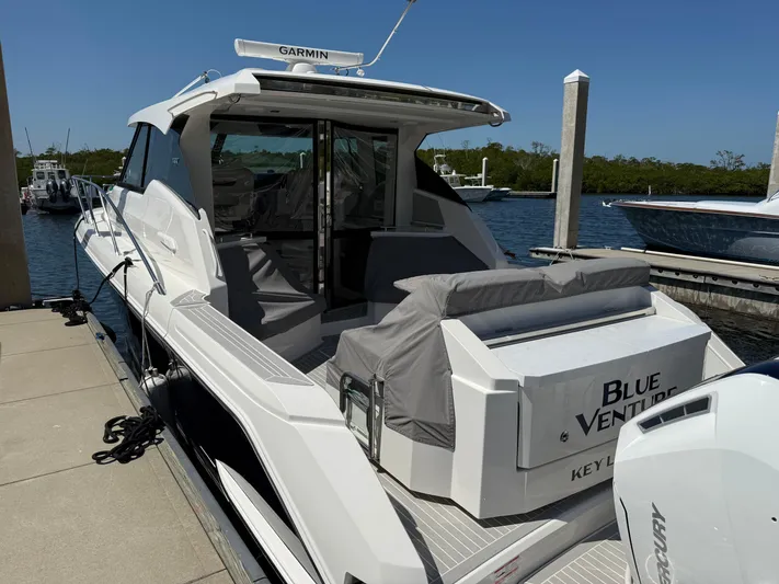 Blue Venture Yacht Photos Pics 