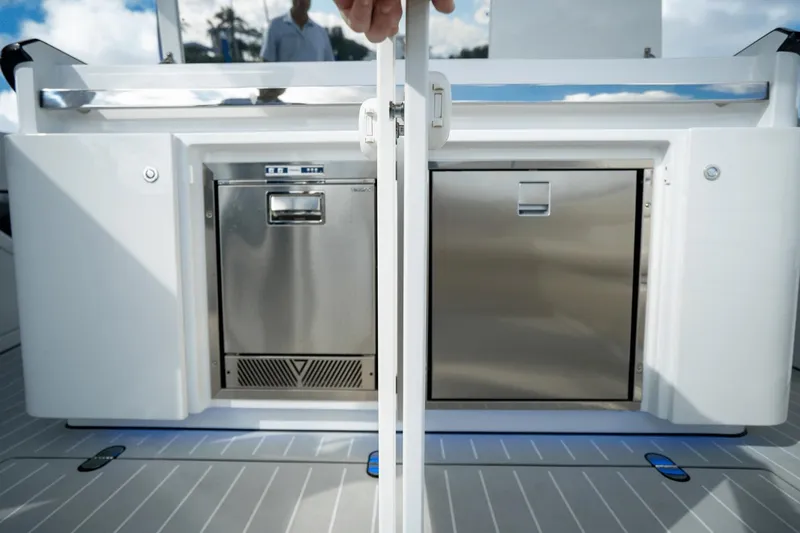 Downforce Yacht Photos Pics 