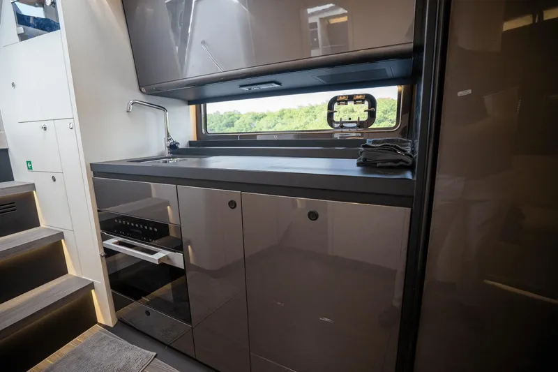 Downforce Yacht Photos Pics 