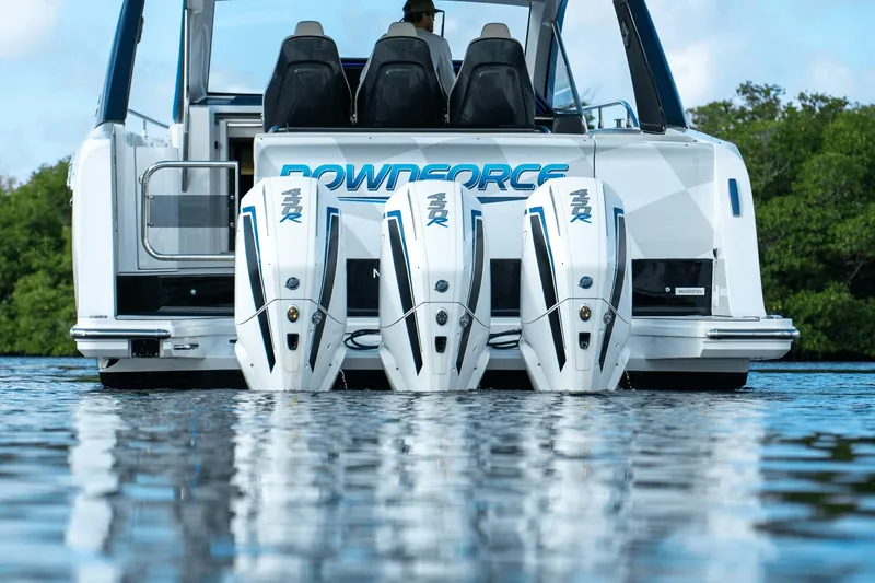 Downforce Yacht Photos Pics 