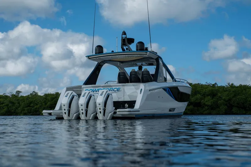 Downforce Yacht Photos Pics 