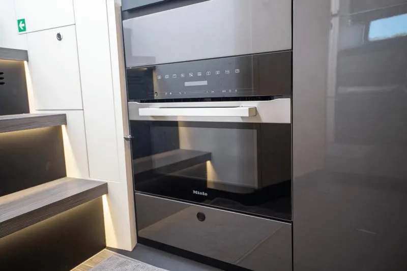 Downforce Yacht Photos Pics 