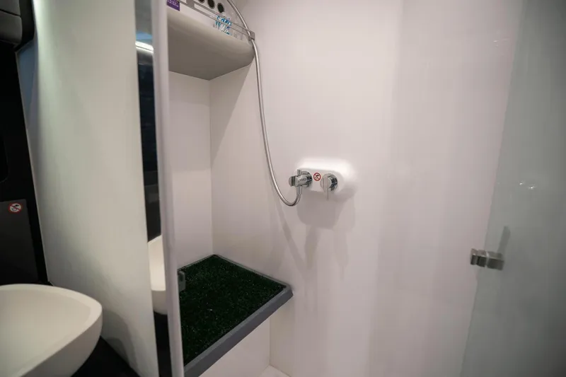 Downforce Yacht Photos Pics 