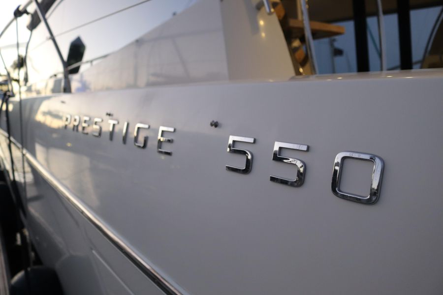 2015 Prestige 550 Flybridge