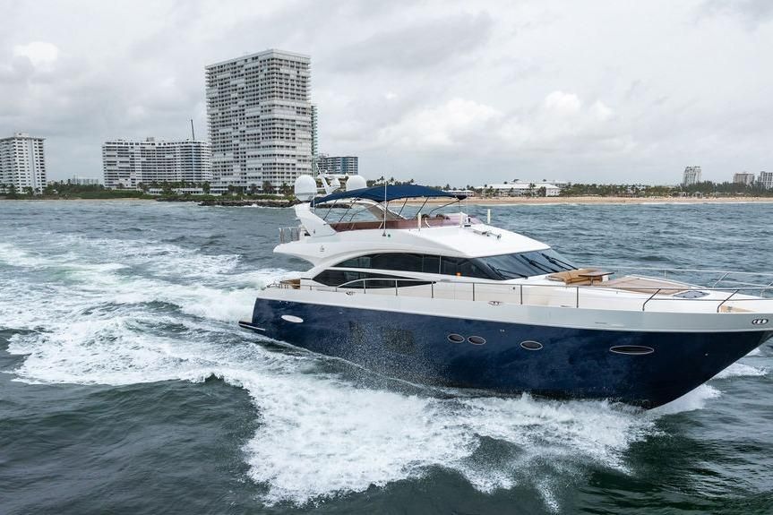 2012 Princess 72 