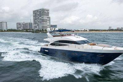 Yacht