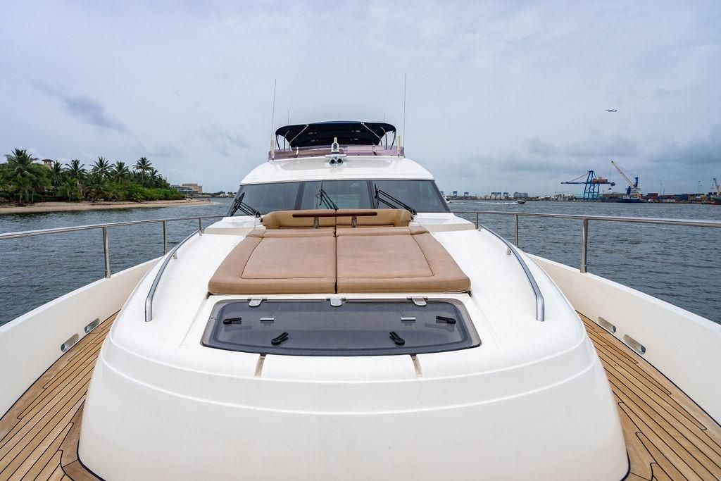 2012 Princess 72 
