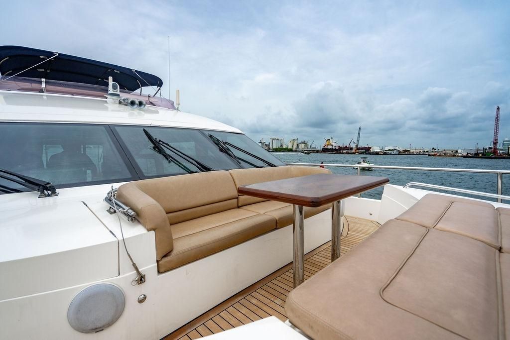 2012 Princess 72 
