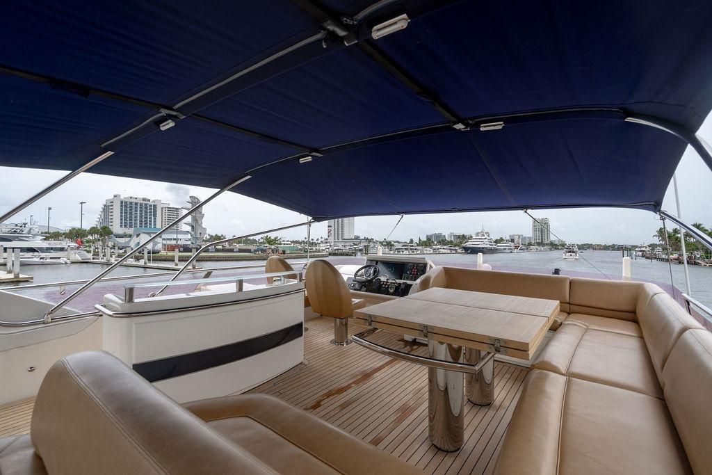 2012 Princess 72 