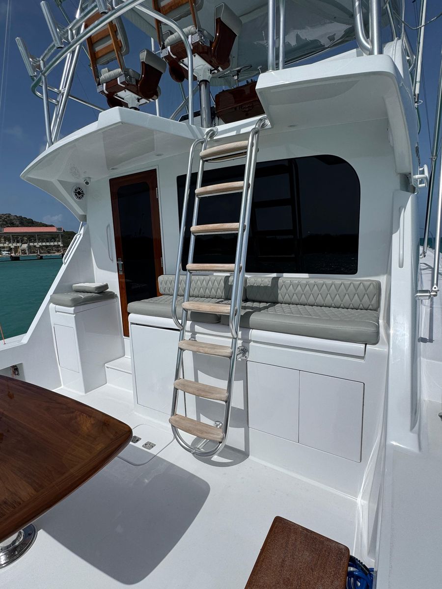 2005 Hatteras 50 