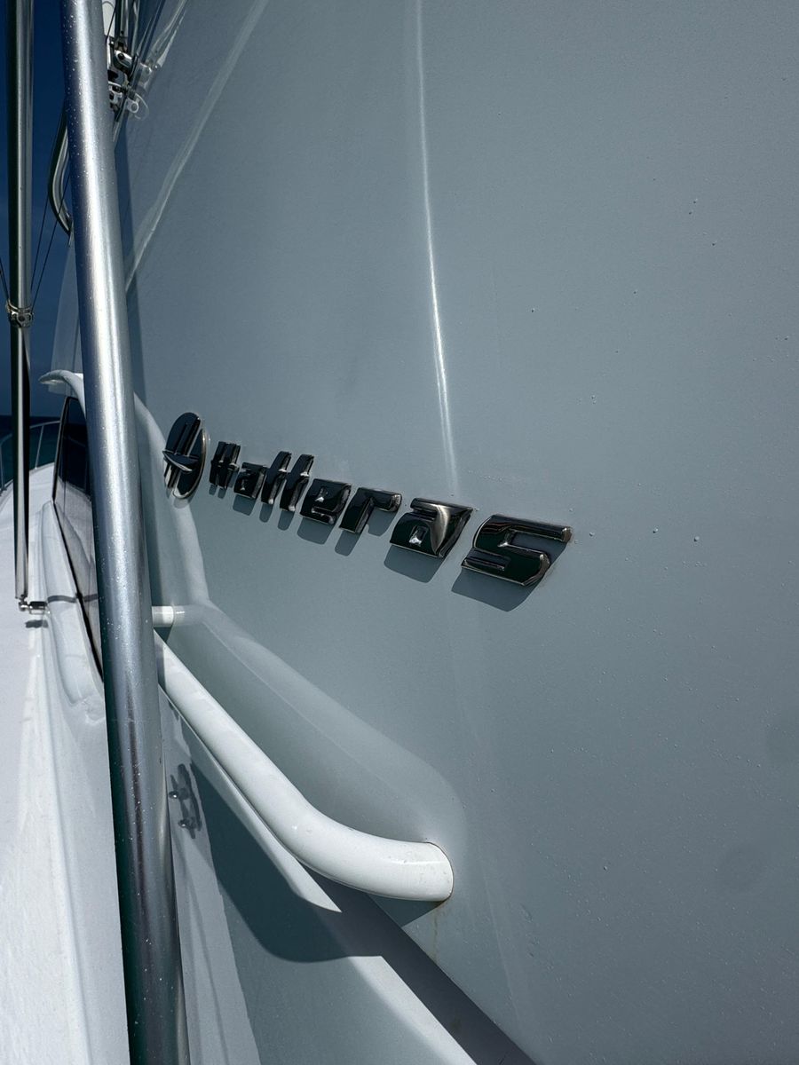 2005 Hatteras 50 