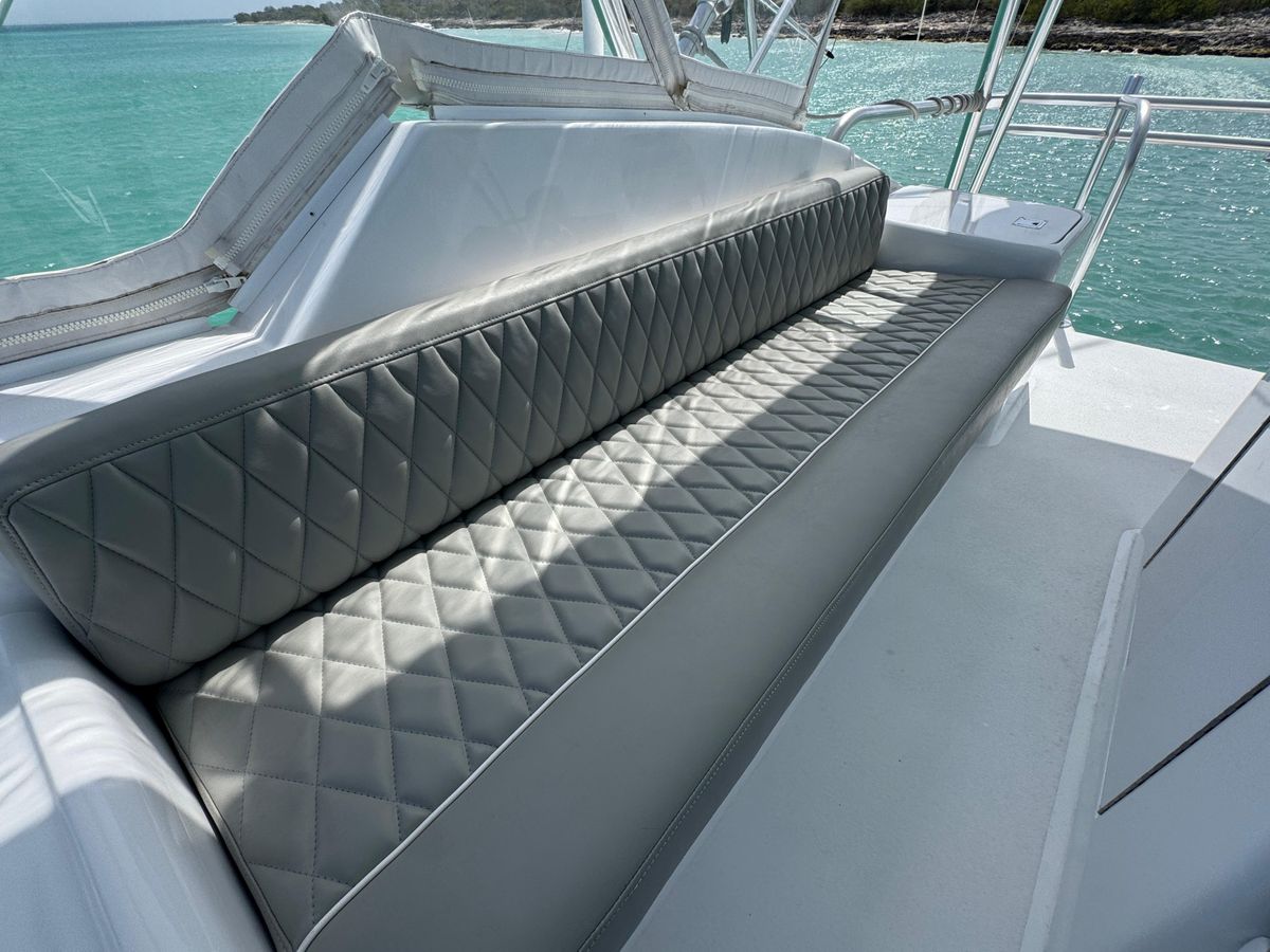 2005 Hatteras 50 