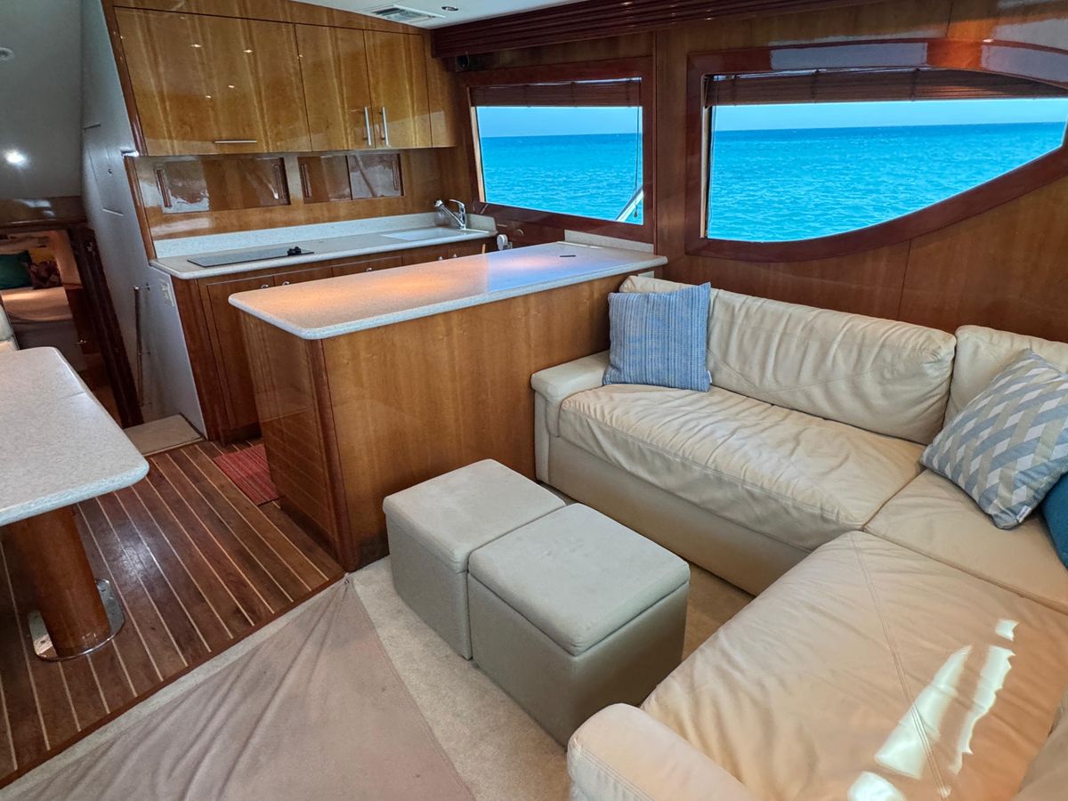 2005 Hatteras 50 