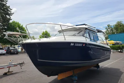 Jeanneau NC 795 S2