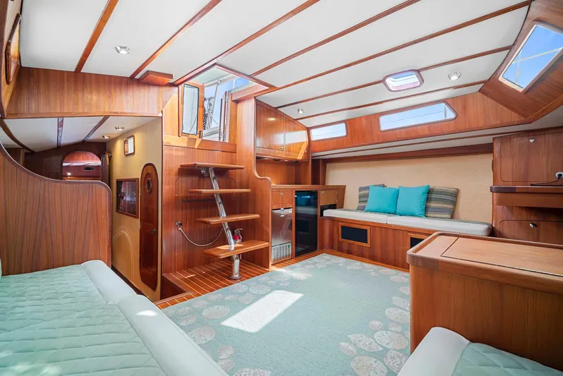 Best Revenge Yacht Photos Pics 