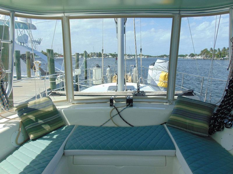 1981 Pearson 530 Center Cockpit Ketch