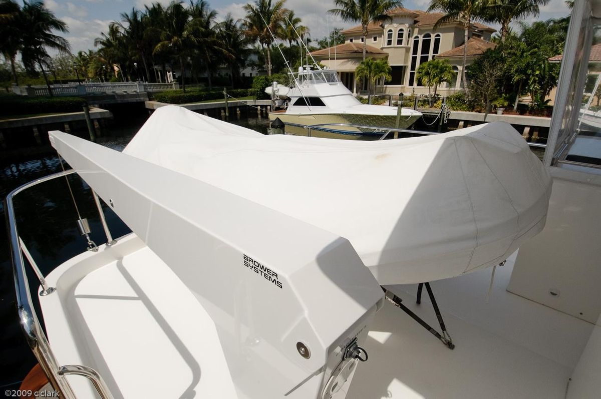 2005 Ocean Alexander 58 