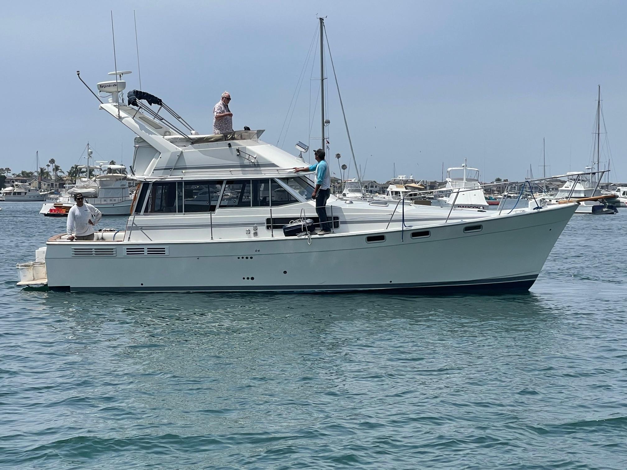 1988 Bayliner 3888 Motoryacht Bateaux convertibles à vendre - YachtWorld