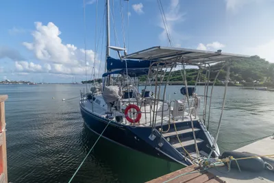 Hylas 51