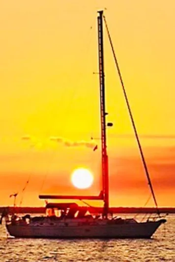 Vesta Yacht Photos Pics 