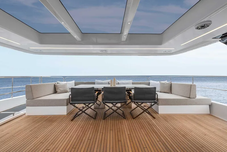 Saraya Yacht Photos Pics 