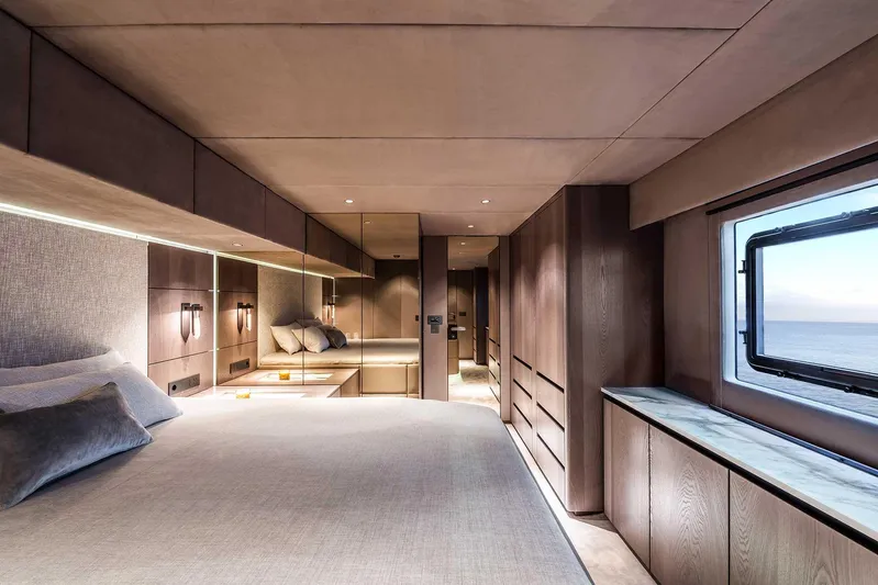 Saraya Yacht Photos Pics 