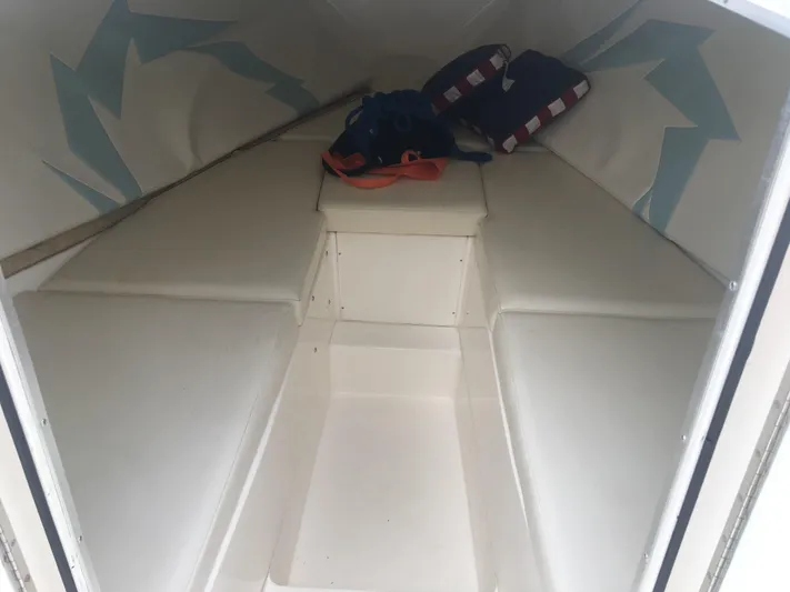  Yacht Photos Pics Interior of a 2007 Fountain 38 Tournament Edition boat with seating.