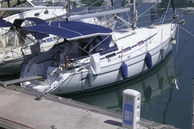 2004 Bavaria 32