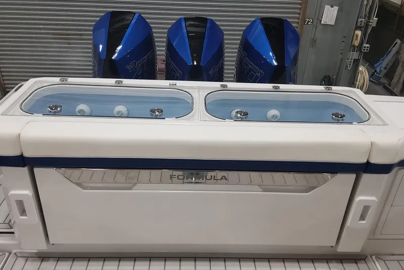  Yacht Photos Pics 2024 Formula 387 Center Console Fish boat with dual livewells and powerful engines.