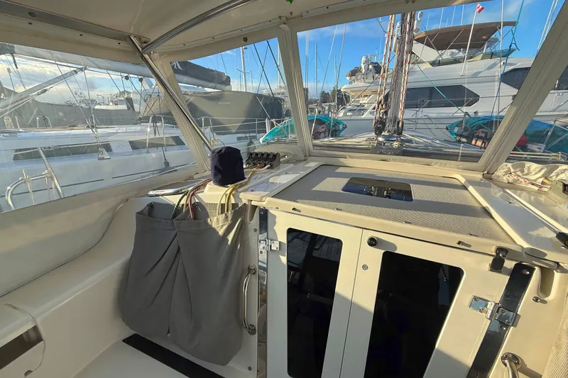 Shumka Yacht Photos Pics Cockpit of 2005 Catalina 42 MkII sailboat docked at marina.