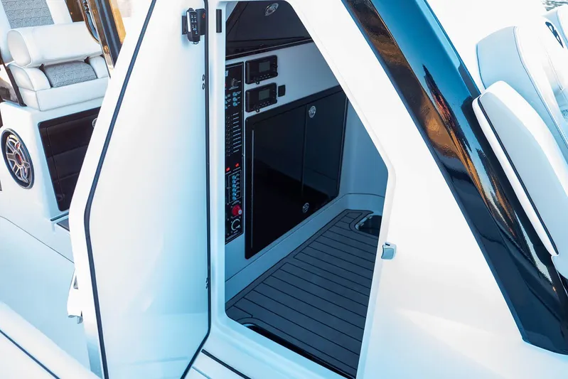  Yacht Photos Pics 2026 Barker Boatworks 40HPC interior with sleek design and advanced control panel.