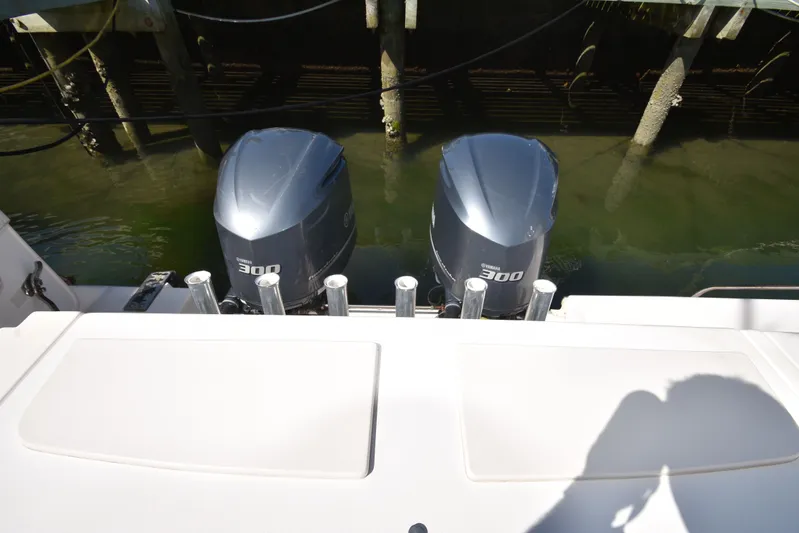 See More Salt Yacht Photos Pics 