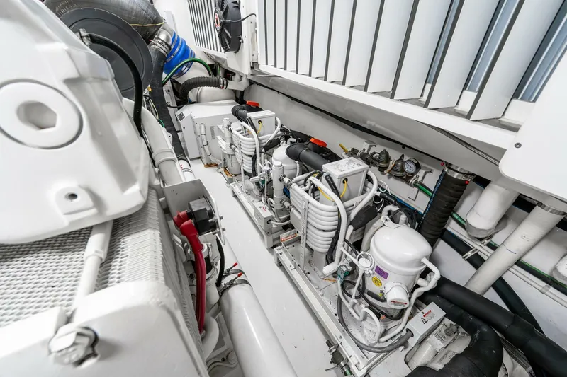 The Provider Yacht Photos Pics 