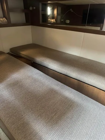  Yacht Photos Pics Interior cabin of 2017 Sea Ray Sundancer 350 Coupe with twin beds.