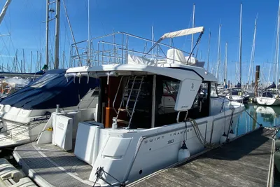 2019 Beneteau Swift Trawler 30