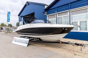 2022 Bayliner VR5 (MY2022)