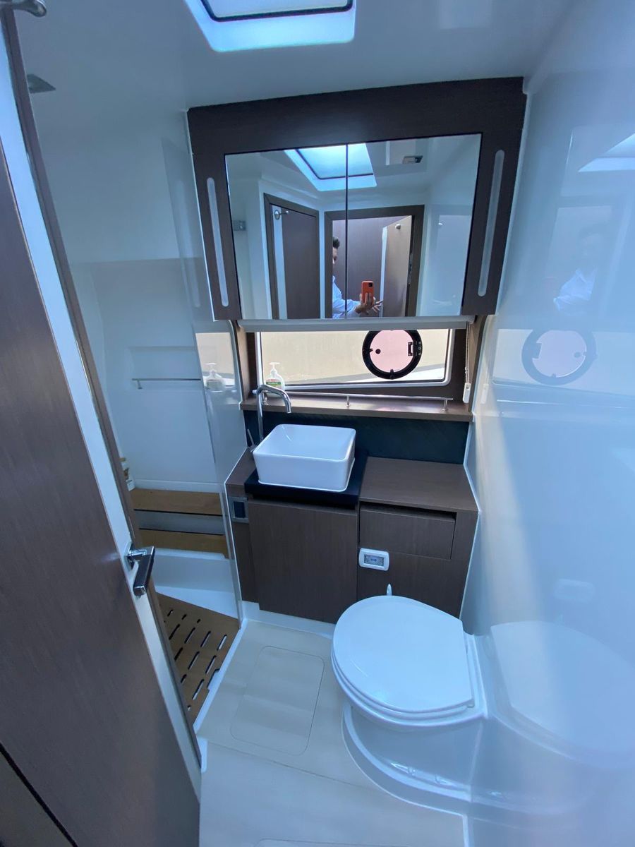 2020 Sealine 44 