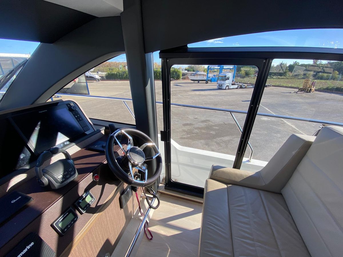 2020 Sealine 44 