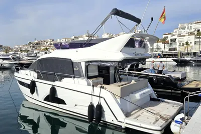 2020 Sealine F430