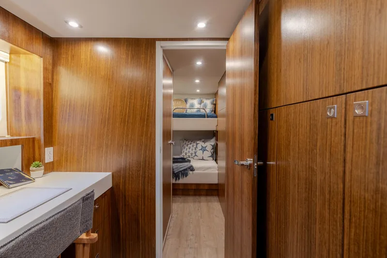 2024 Two Oceans 555 - 003 Yacht Photos Pics 