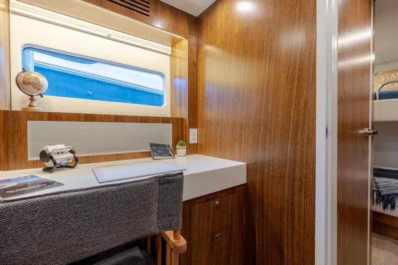 2024 Two Oceans 555 - 003 Yacht Photos Pics 