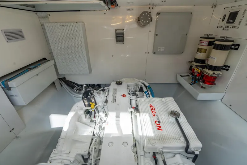 2024 Two Oceans 555 - 003 Yacht Photos Pics 