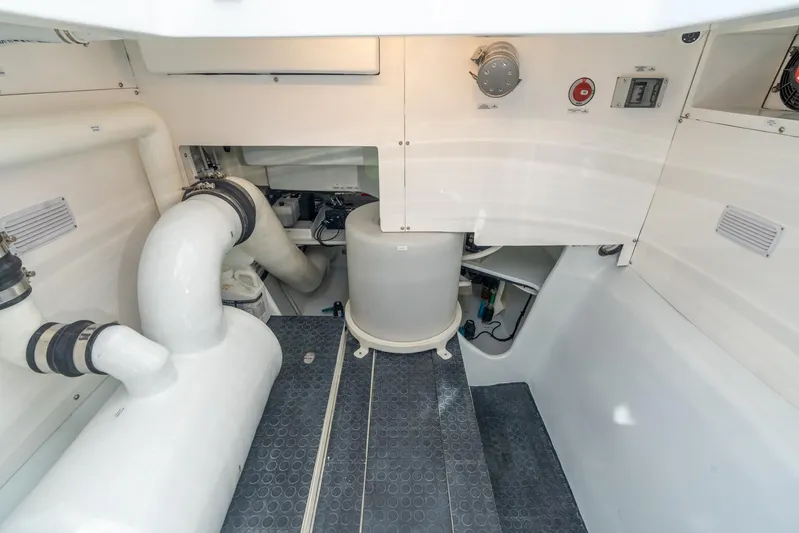 2024 Two Oceans 555 - 003 Yacht Photos Pics 