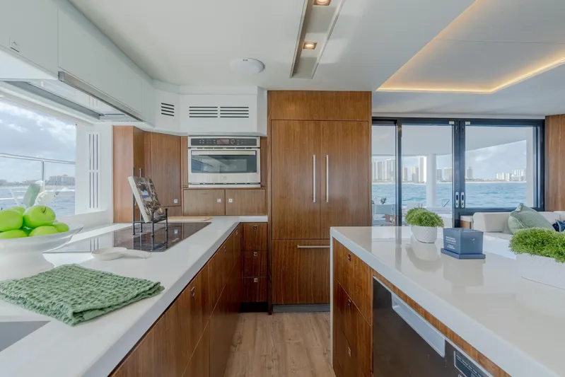 2024 Two Oceans 555 - 003 Yacht Photos Pics 