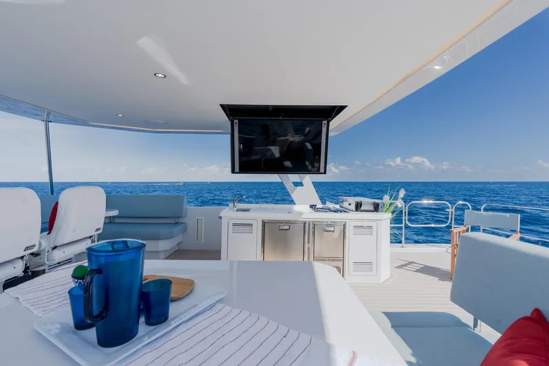 2024 Two Oceans 555 - 003 Yacht Photos Pics 