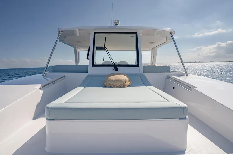 2024 Two Oceans 555 - 003 Yacht Photos Pics 