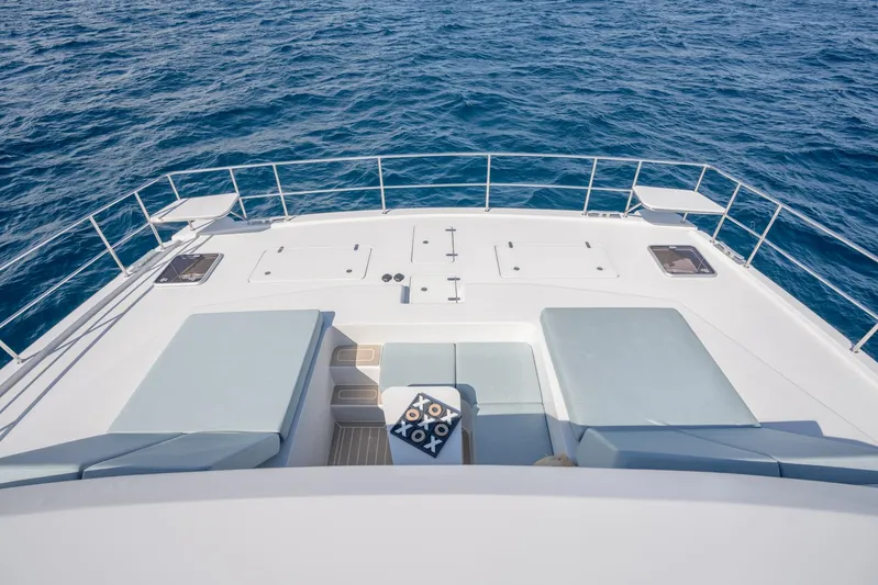 2024 Two Oceans 555 - 003 Yacht Photos Pics 