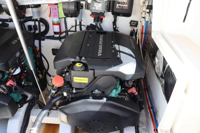 Rambler VIII Yacht Photos Pics 