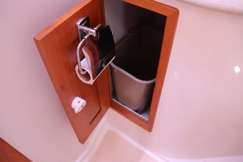 Rambler VIII Yacht Photos Pics 